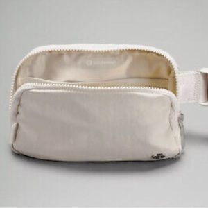 LULULEMON Everywhere Belt Bag